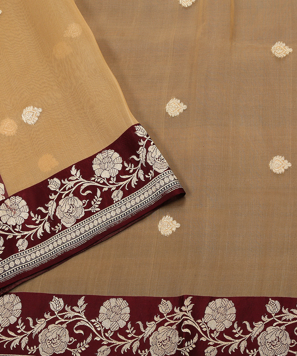 Soft_Brown_Handloom_Pure_Organza_Banarasi_Dupatta_With_Kadhwa_Booti_And_Maroon_Satin_Border_WeaverStory_04