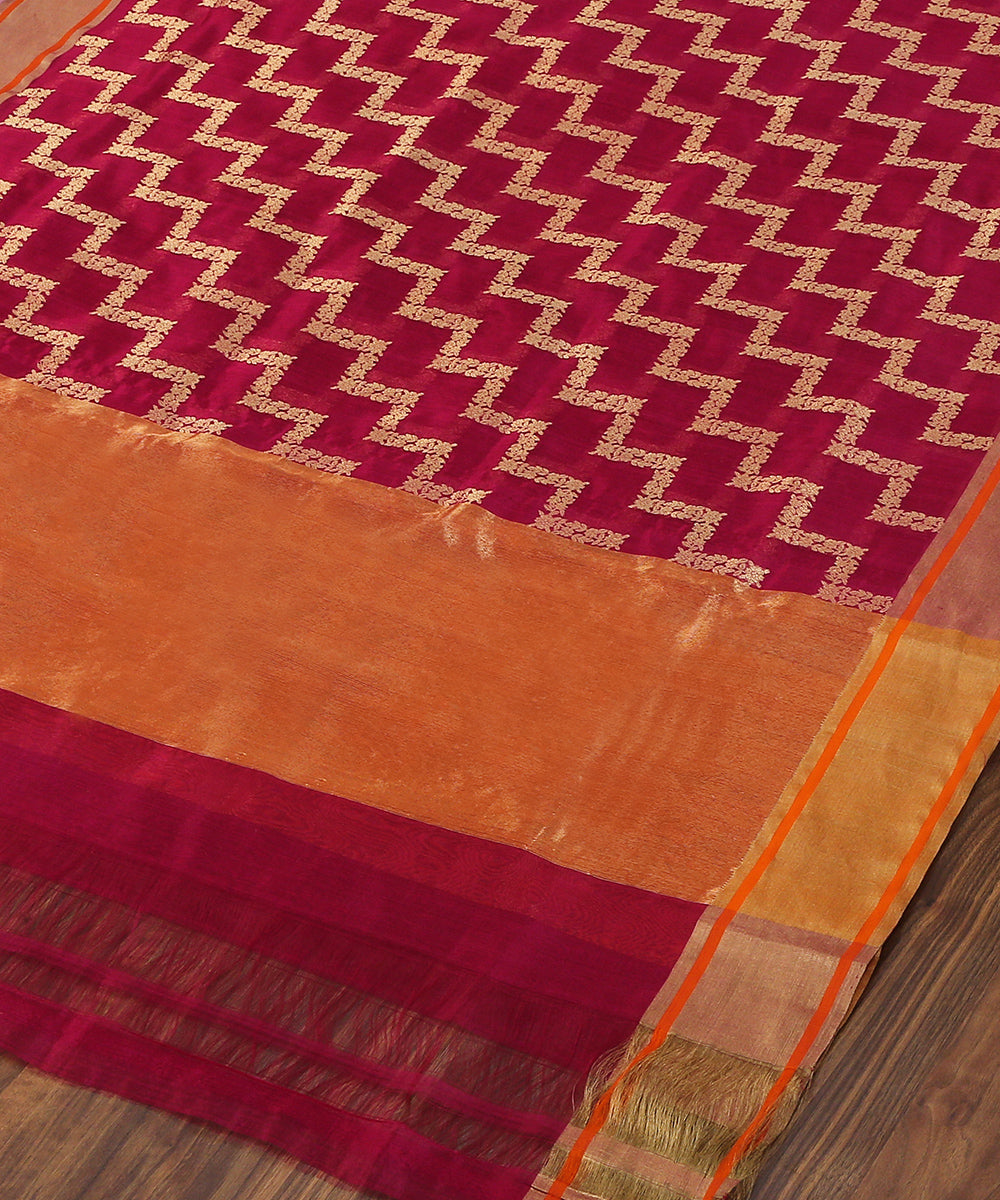 Magenta_Handloom_Eknaliya_Chanderi_Silk_Dupatta_With_Hint_Of_Orange_WeaverStory_03
