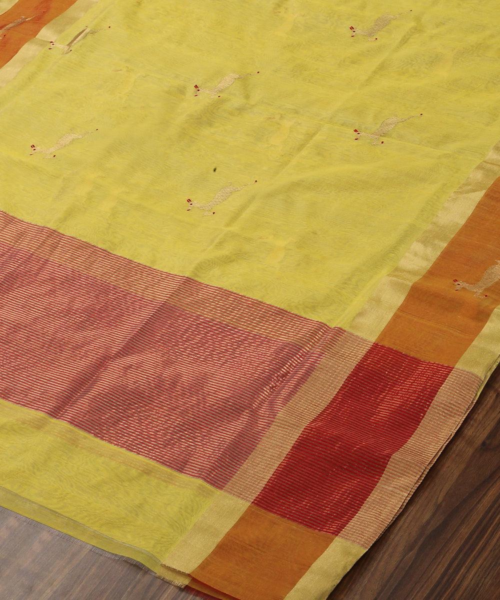 Green_Dual_Tone_Handloom_Silk_Chanderi_Dupatta_With_Intricate_Deer_Motifs_WeaverStory_03