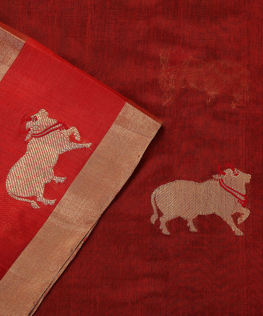 Maroon_Handloom_Silk_Chanderi_Dupatta_With_Nandi_Motif_On_Border_WeaverStory_04