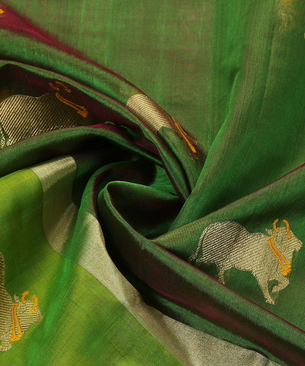 Green_Handloom_Silk_Chanderi_Dupatta_With_Nandi_Motif_On_Border_WeaverStory_05