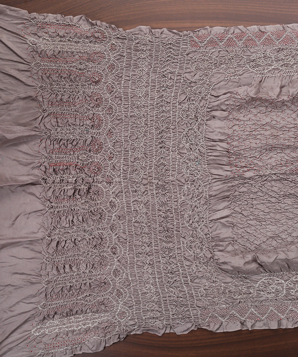 Grey_Handloom_Gajji_Silk_Bandhej_Dupatta_WeaverStory_02