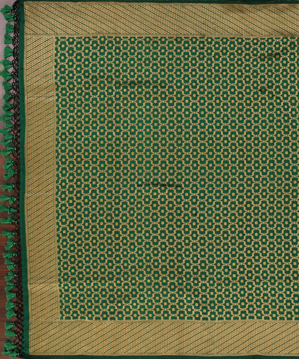 Green_Handloom_Antique_Zari_and_Pure_Katan_Silk_Banarasi_Dupatta_WeaverStory_02