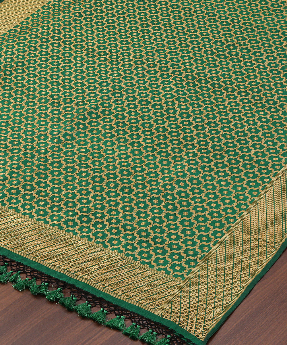 Green_Handloom_Antique_Zari_and_Pure_Katan_Silk_Banarasi_Dupatta_WeaverStory_03