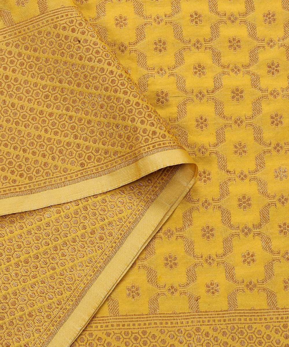 Yellow_Handloom_Pure_Katan_Silk_Banarasi_Jaal_Dupatta_With_Antique_Zari_WeaverStory_04