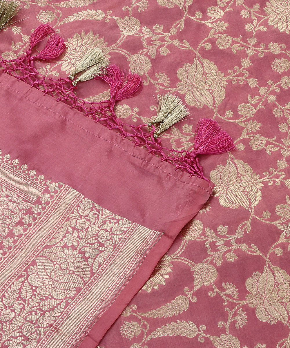 Handloom_Baby_Pink_Cutwork_Pure_Katan_Silk_Banarasi_Dupatta_WeaverStory_04