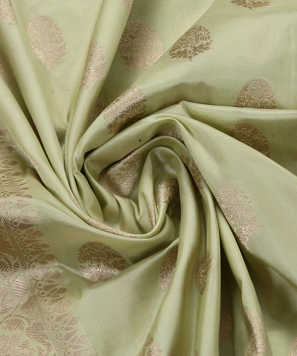 Lemon_Green_Handloom_Pure_Katan_Silk_Banarasi_Booti_Dupatta_WeaverStory_05