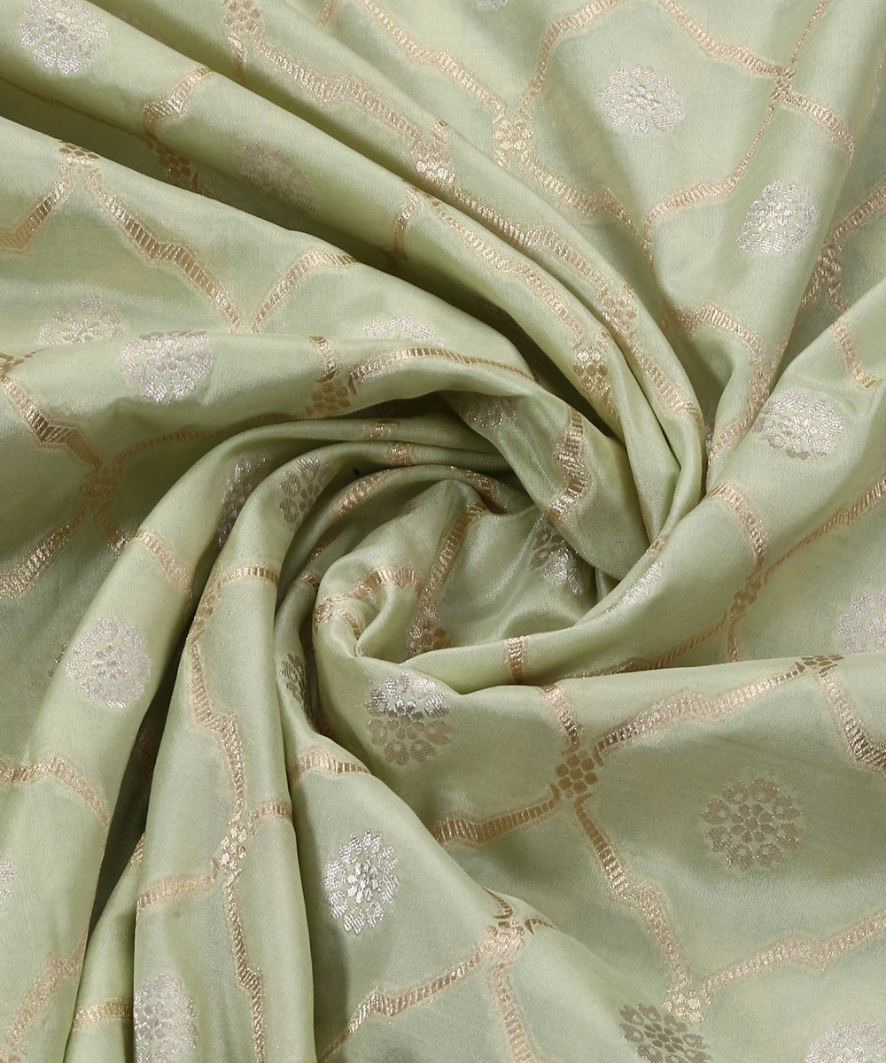 Handloom_Lime_Green_Pure_Katan_Silk_Banarasi_Dupatta_WeaverStory_05