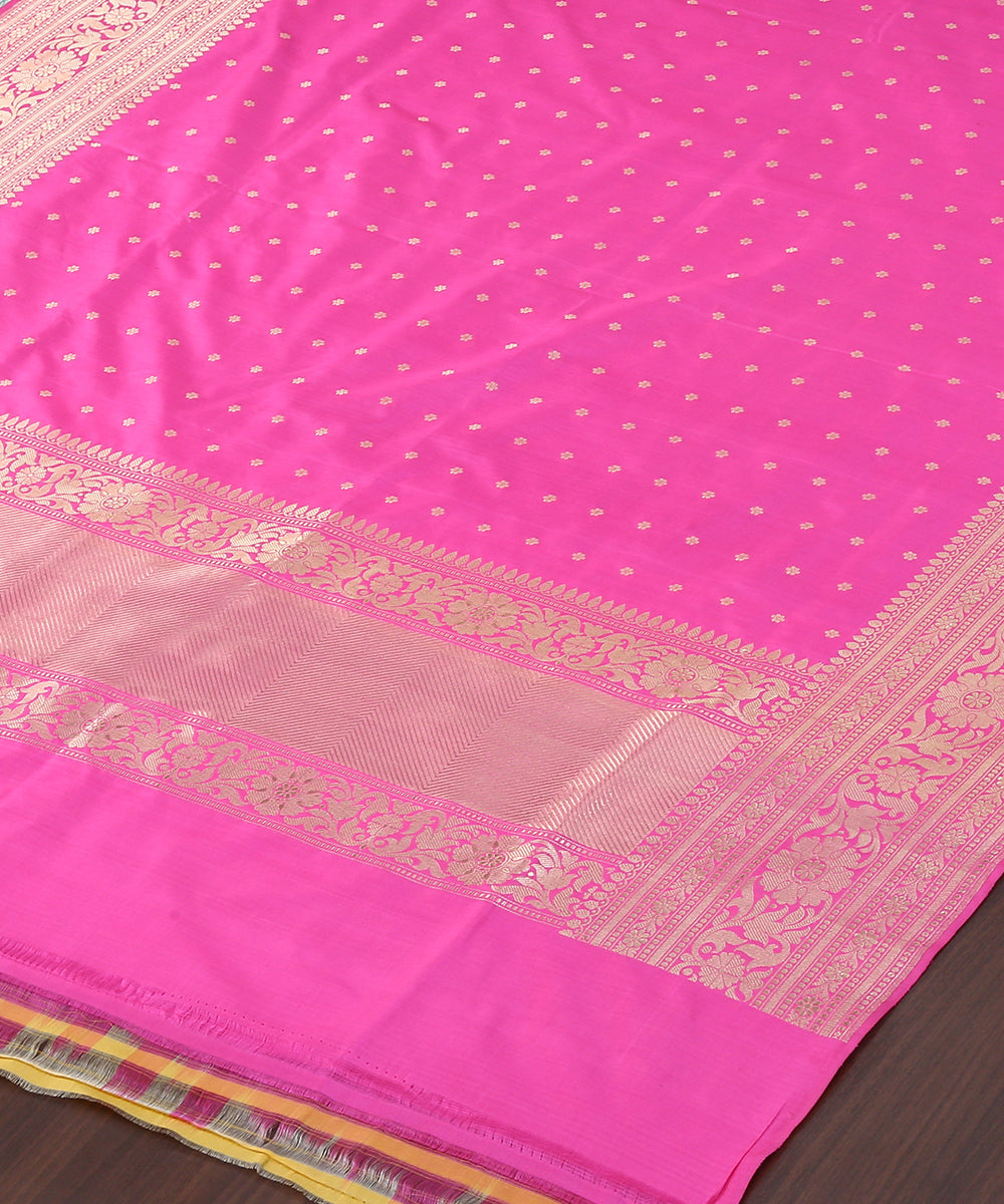 Handloom_Hot_Pink_Pure_Katan_Silk_Banarasi_Dupatta_with_Cutwork_Booti_WeaverStory_03