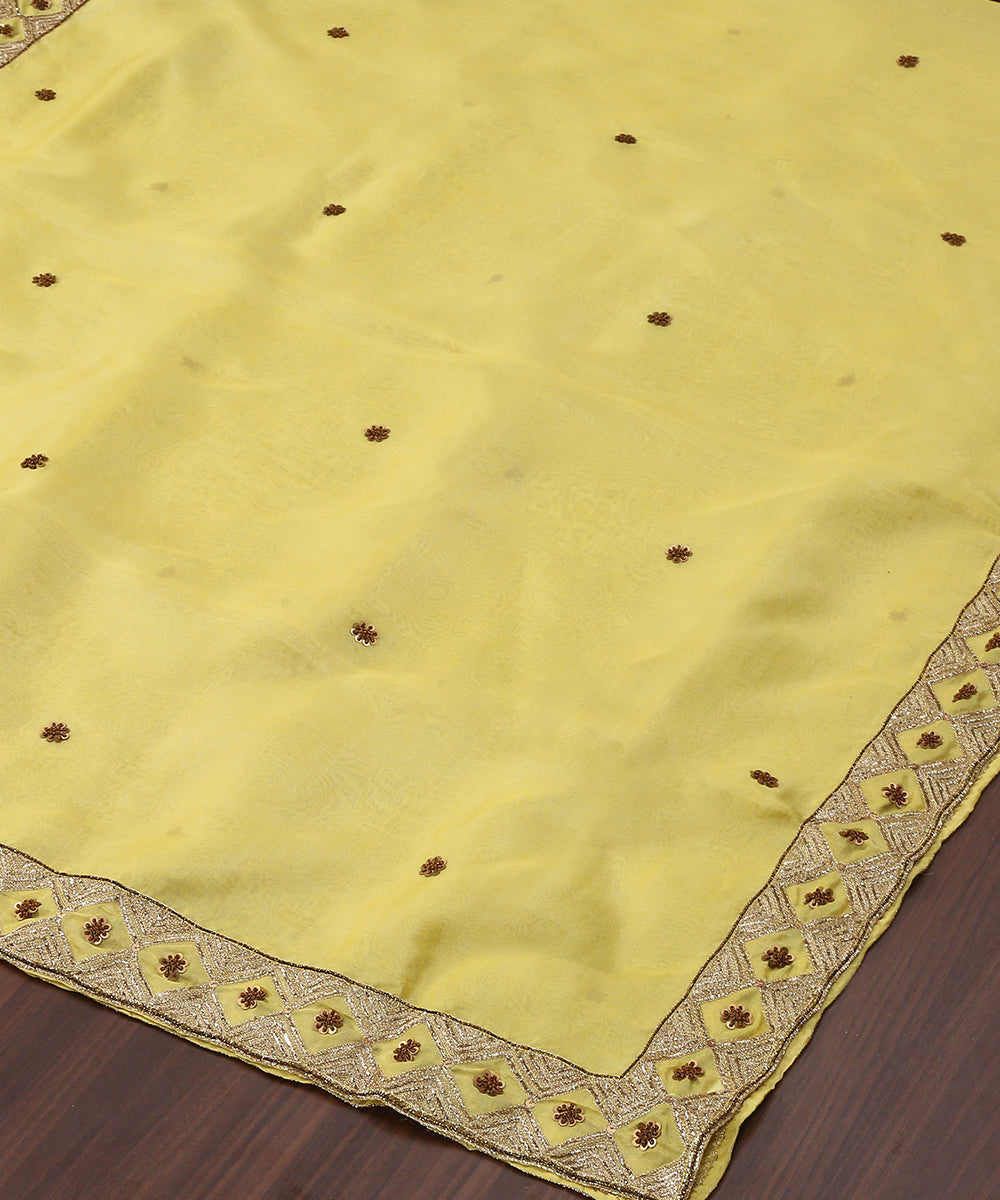 Handloom_Lemon_Yellow_Pure_Organza_Dupatta_With_Hand_Embroidery_Zardozi_WeaverStory_03