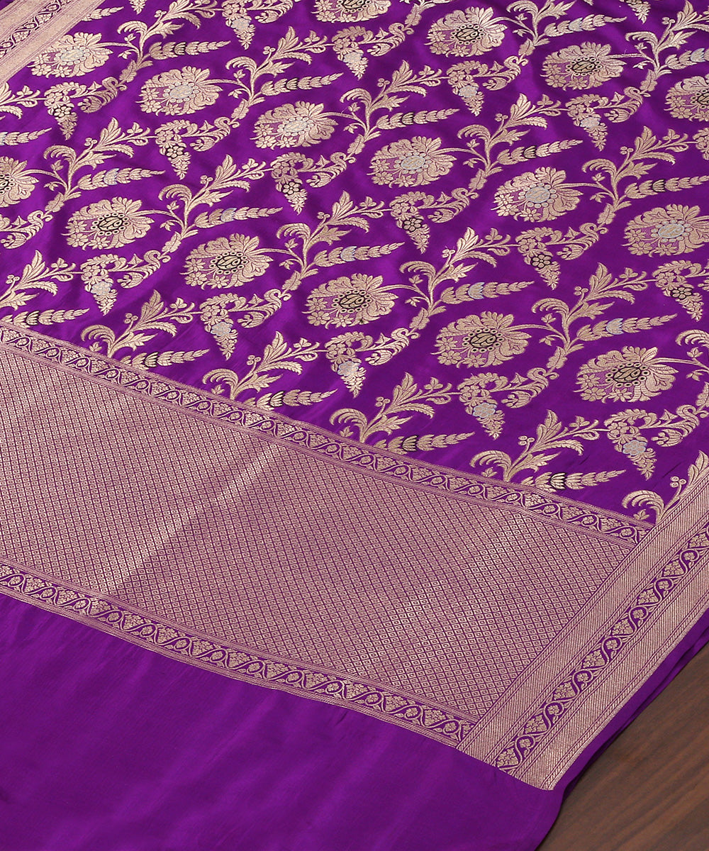 Purple_Handloom_Pure_Katan_Silk_Banarasi_Dupatta_With_Meenakari_Jaal_WeaverStory_03