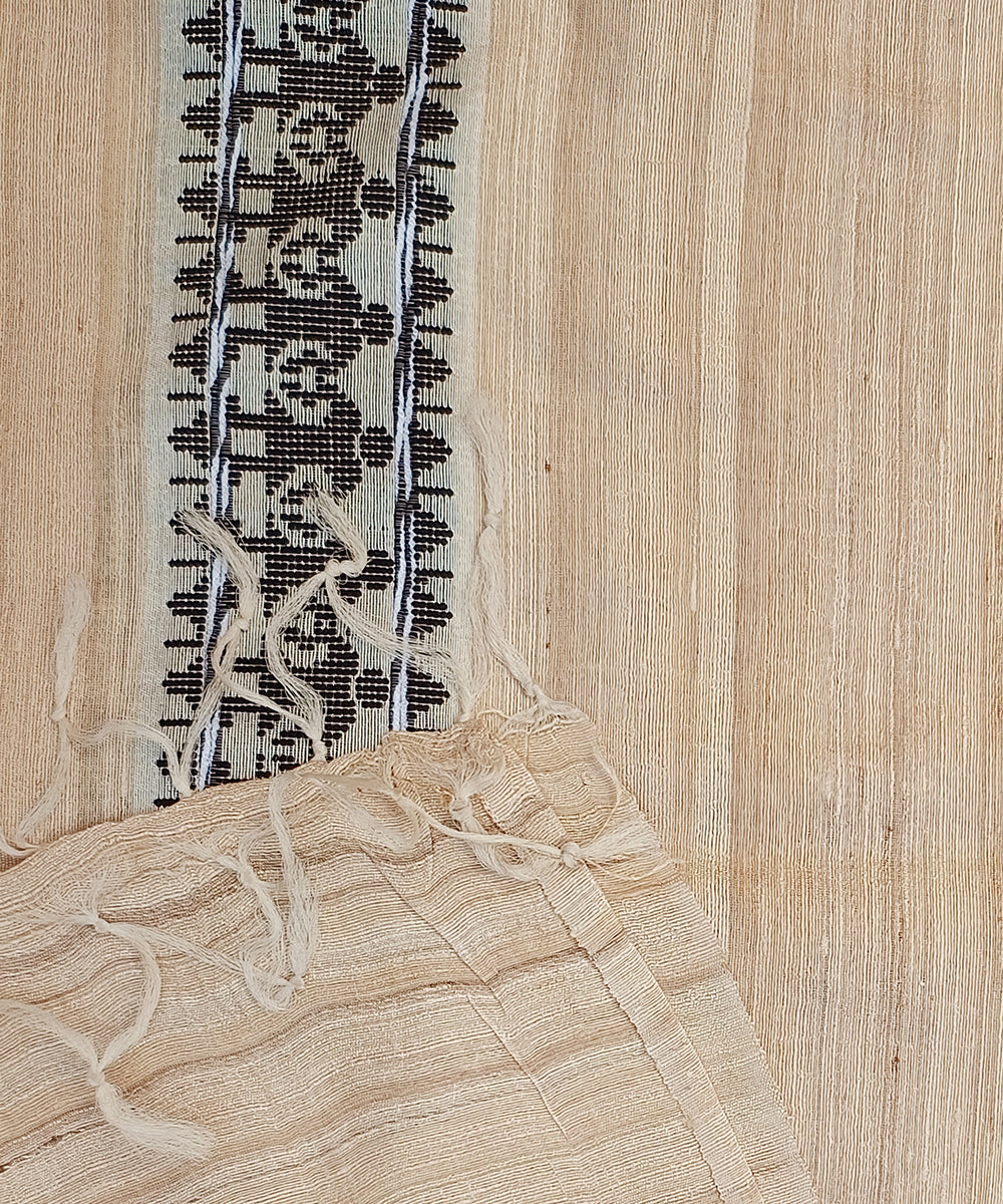 Handloom_Beige_Pure_Kosa_Silk_Dupatta_With_Geometrical_Border_On_Palla_WeaverStory_04