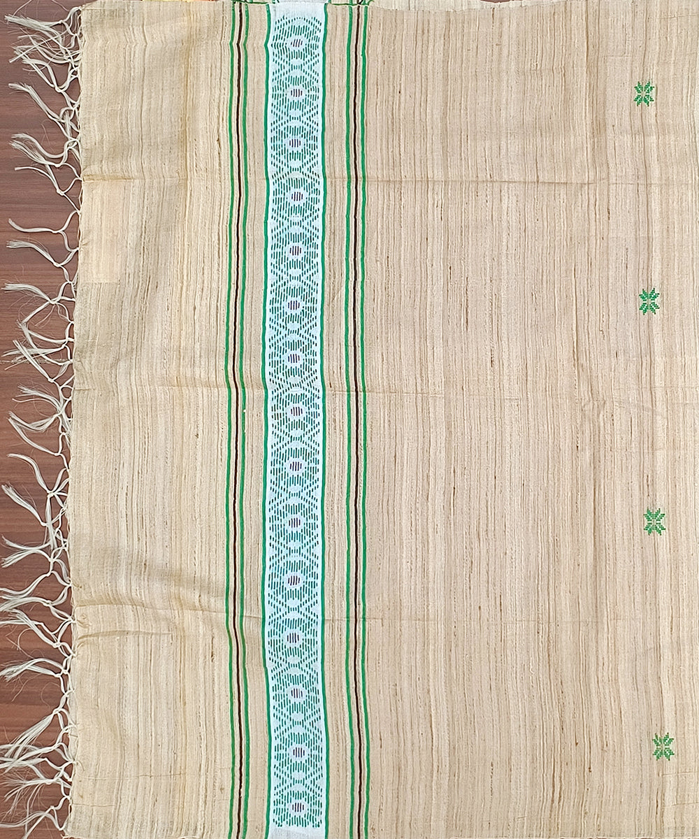 Beige_Handloom_Pure_Kosa_Silk_Dupatta_With_Teal_Geometrical_Border_On_Palla_WeaverStory_02
