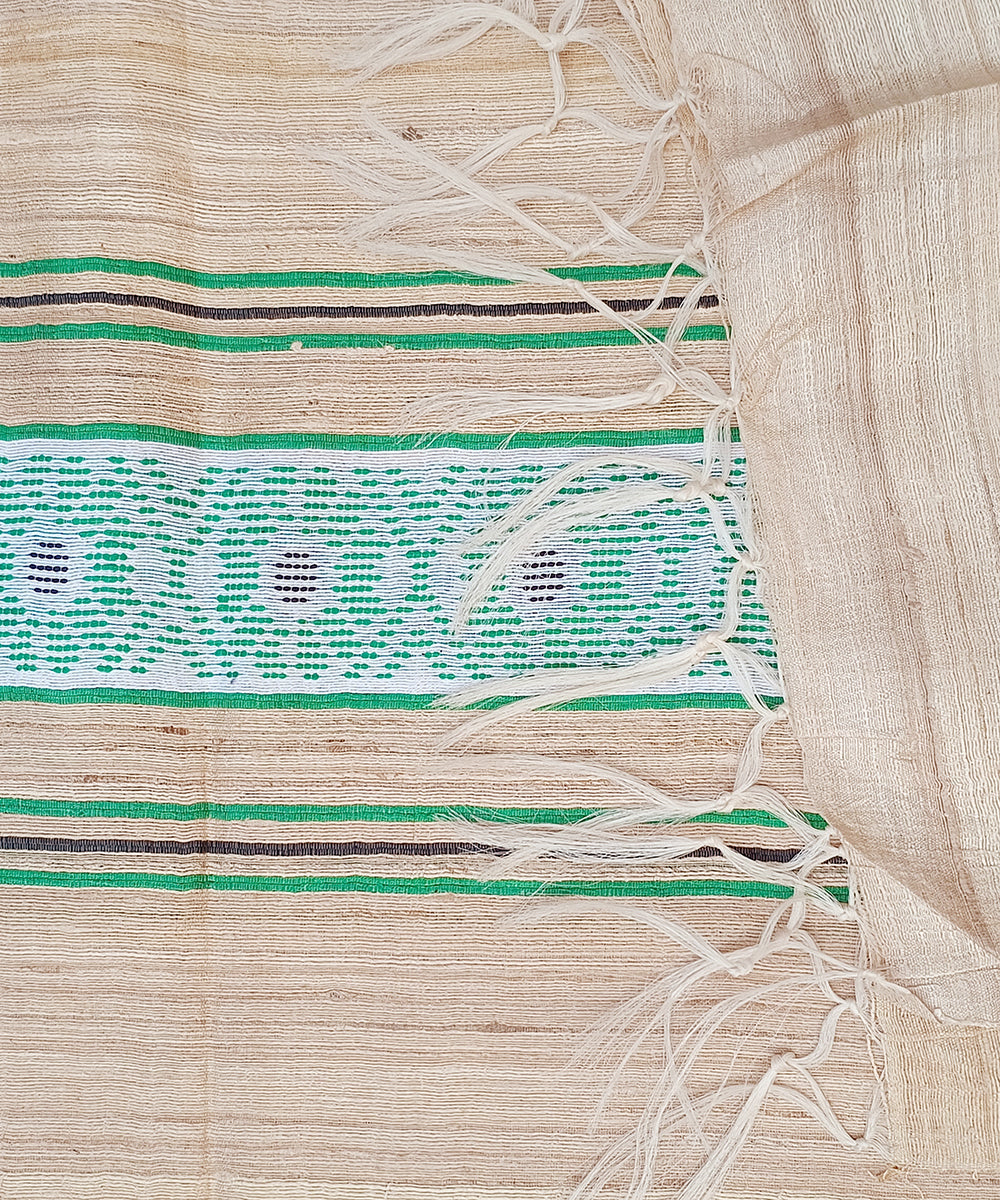 Beige_Handloom_Pure_Kosa_Silk_Dupatta_With_Teal_Geometrical_Border_On_Palla_WeaverStory_04