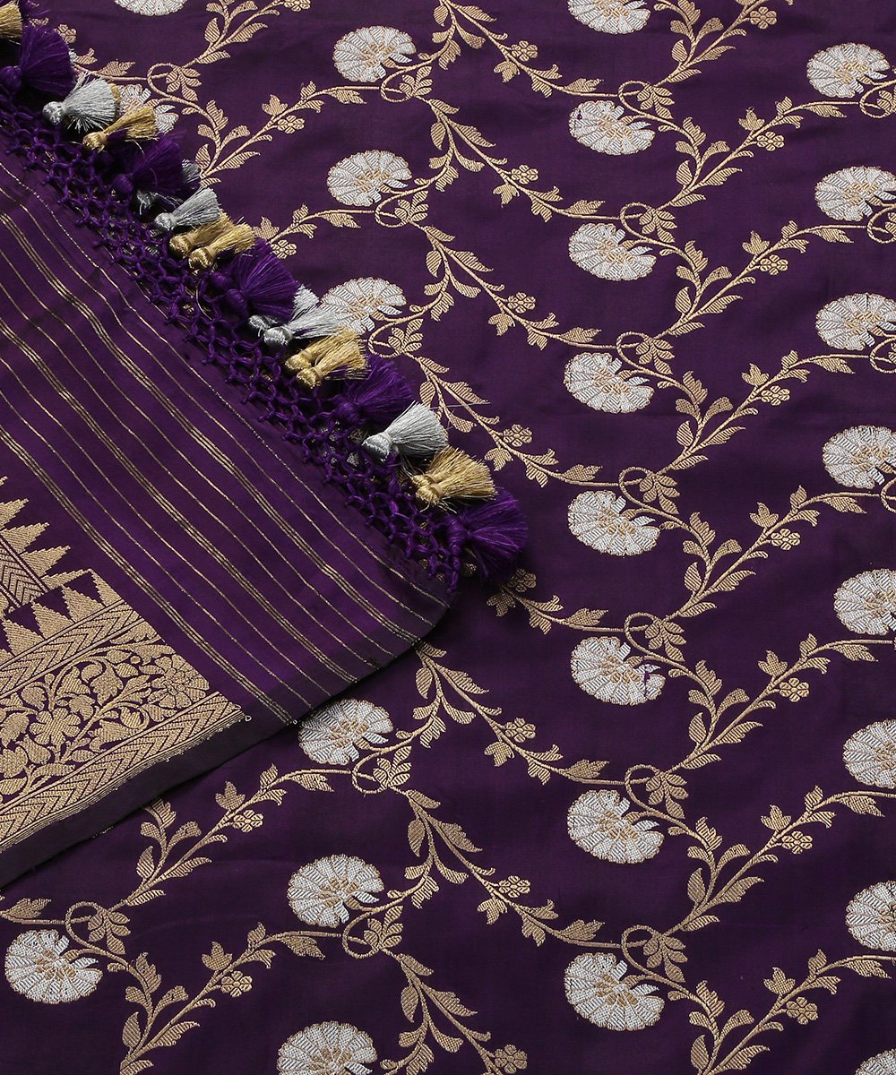 Dark_Purple_Handloom_Kadhwa_Jangla_Pure_Katan_Silk_Banarasi_Dupatta_with_Sona_Rupa_Zari_WeaverStory_05