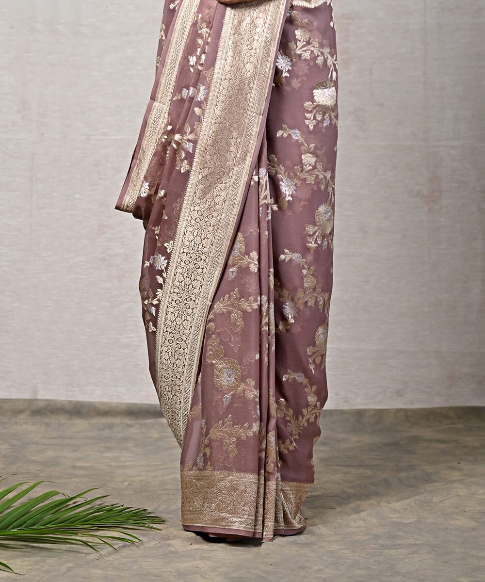 Mauve_Handloom_Banarasi_Georgette_Saree_with_Floral_Weave_WeaverStory_04