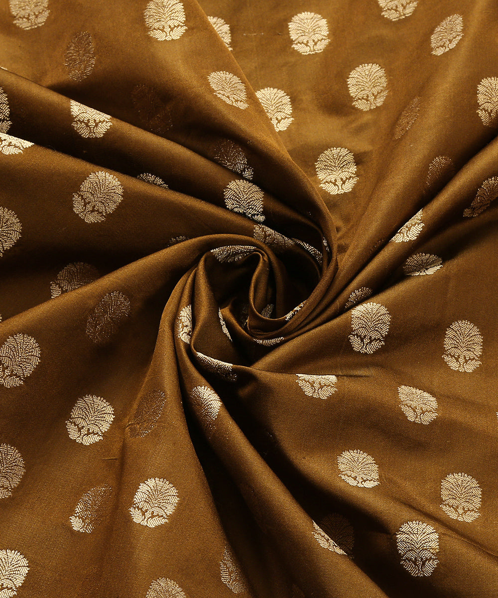 Handloom_Brown_Satin_Silk_Banarasi_Fabric_with_Gold_Zari_Booti_WeaverStory_05