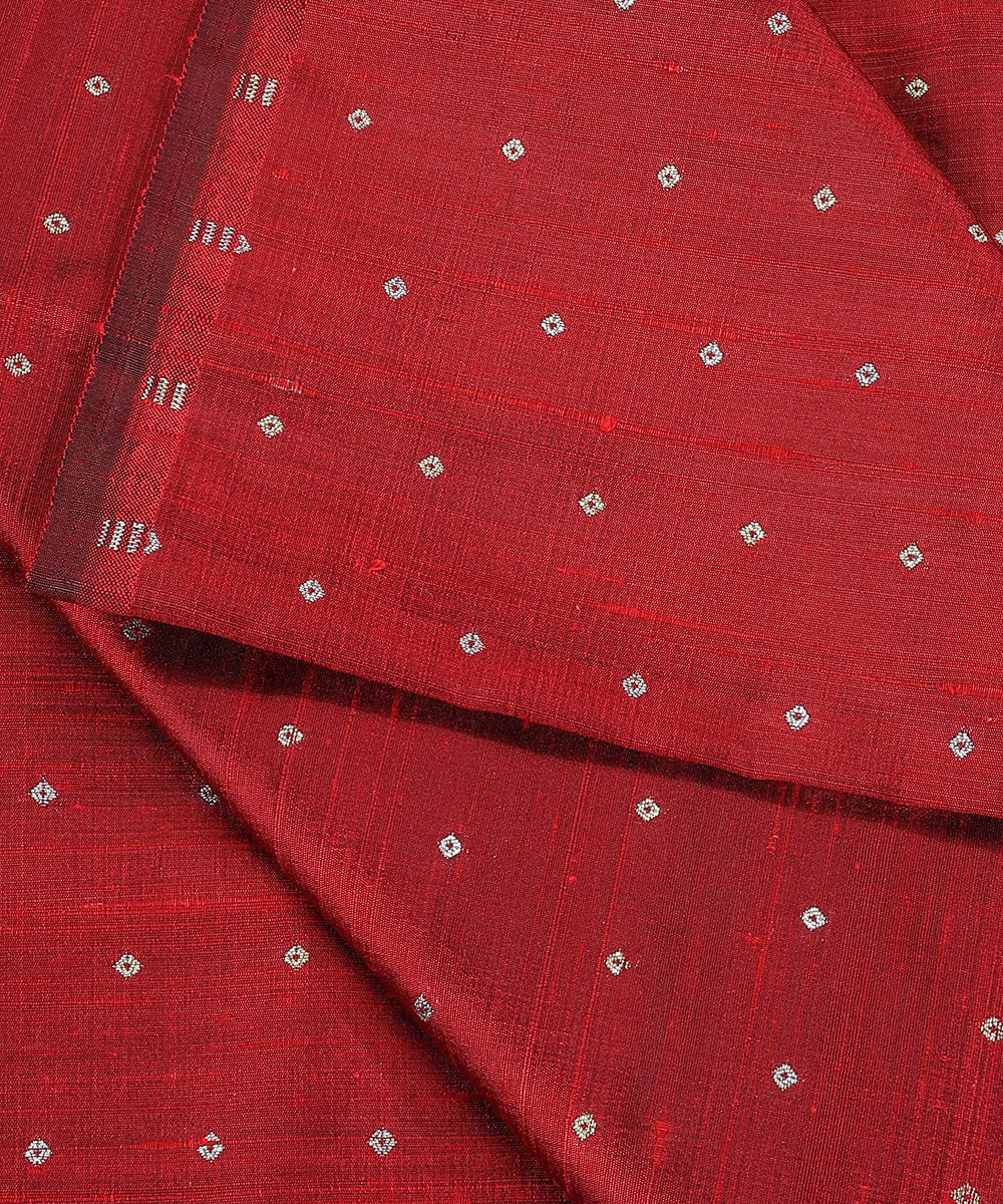 Maroon_Handloom_Pure_Tussar_Silk_Banarasi_Fabric_With_Zari_Booti_WeaverStory_04