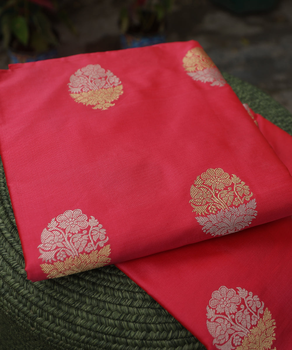Hot_Pink_Handloom_Pure_Katan_Silk_Banarasi_Fabric_With_Sona_Rupa_Zari_Boota_WeaverStory_01