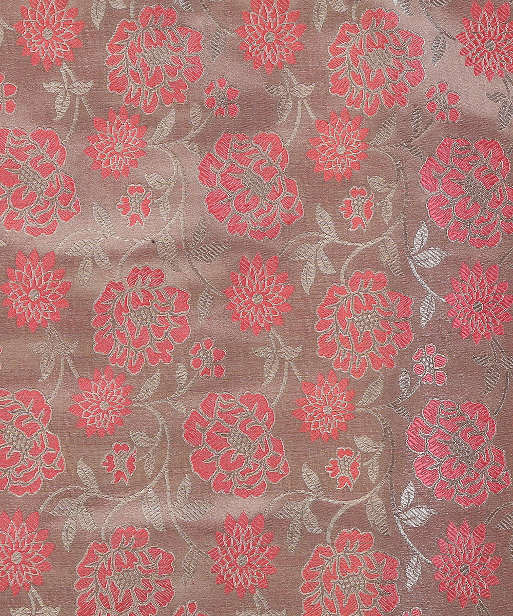 Handloom_Blush_Pink_Satin_Silk_Brocade_Banarasi_Fabric_With_Floral_Jaal_WeaverStory_03