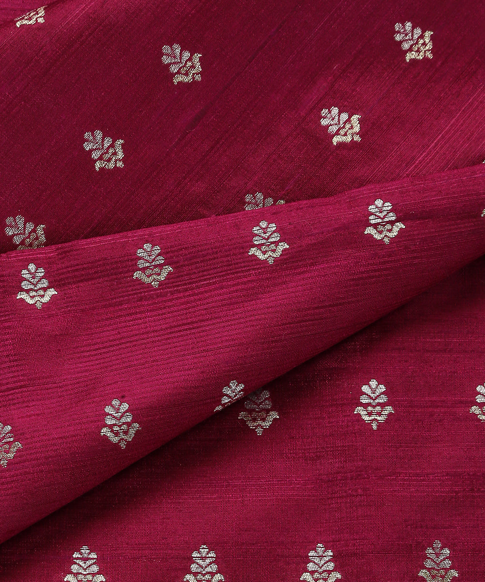 Dark_Purple_Handloom_Pure_Tussar_Silk_Banarasi_Fabric_With_Sona_Rupa_Zari_Booti_WeaverStory_04