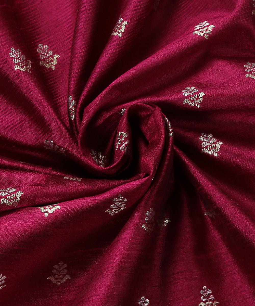Dark_Purple_Handloom_Pure_Tussar_Silk_Banarasi_Fabric_With_Sona_Rupa_Zari_Booti_WeaverStory_05