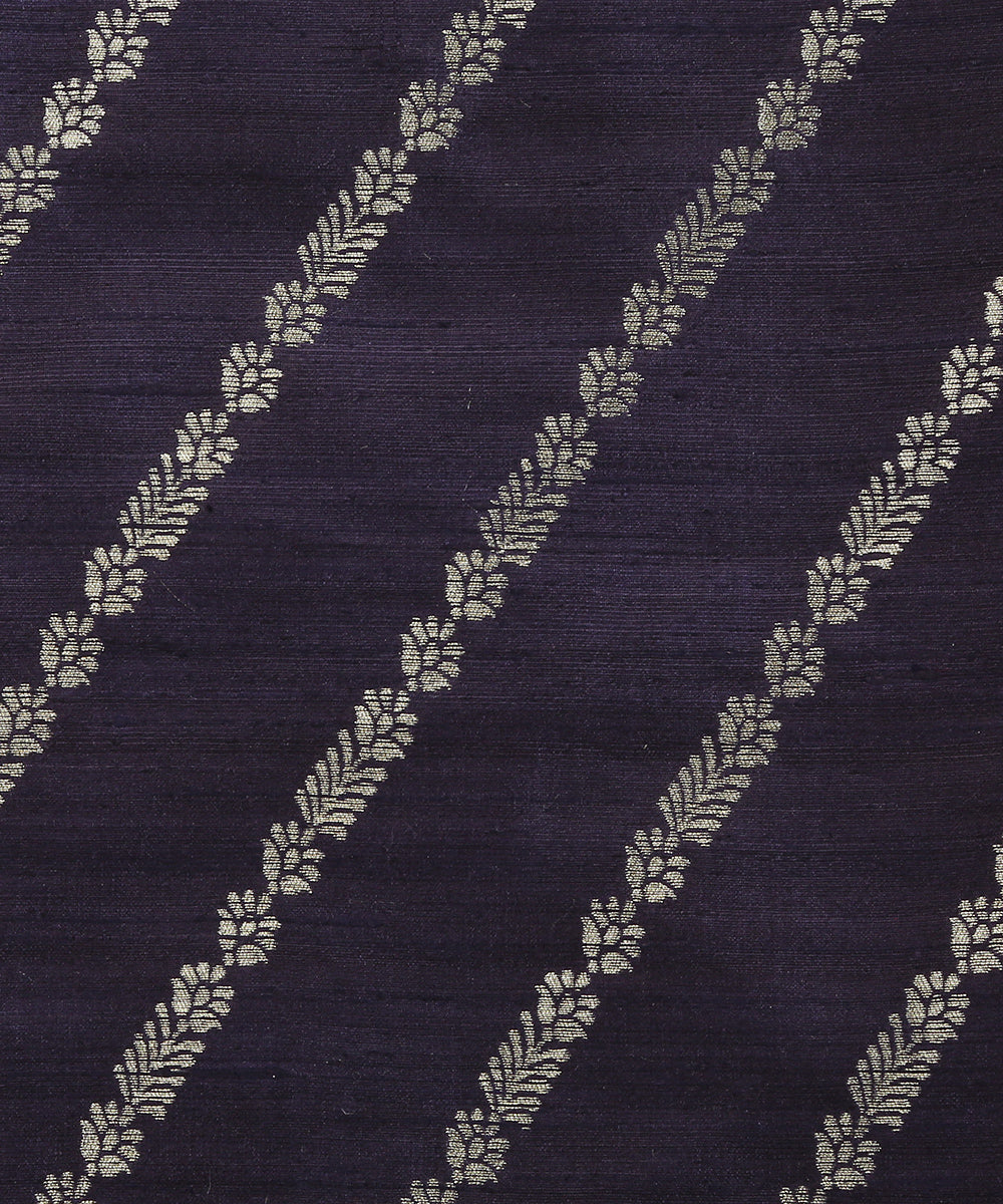 Handloom_Dark_Navy_Blue_Pure_Tussar_Silk_Banarasi_Fabric_With_Cutwork_Zari_Work_WeaverStory_03