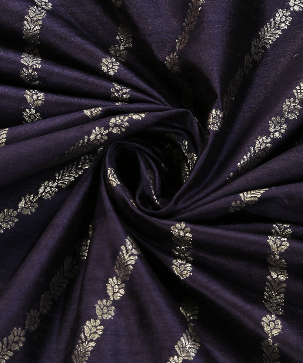 Handloom_Dark_Navy_Blue_Pure_Tussar_Silk_Banarasi_Fabric_With_Cutwork_Zari_Work_WeaverStory_05