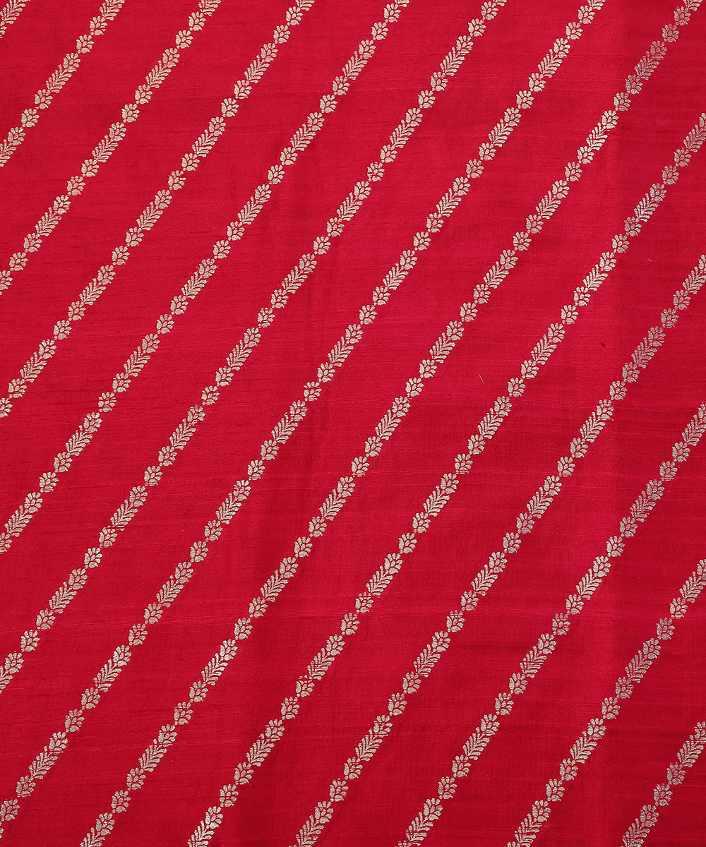 Handloom_Bright_Magenta_Pure_Tussar_Silk_Banarasi_Fabrci_With_Zari_WeaverStory_02