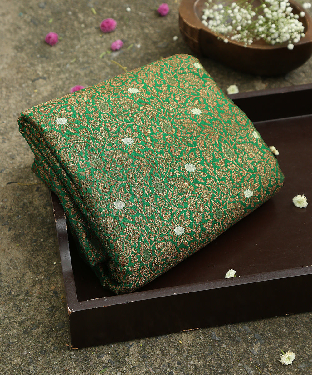 Handloom_Green_Pure_Katan_Silk_Kimkhab_Banarasi_Fabric_With_Nakshi_Work_WeaverStory_01