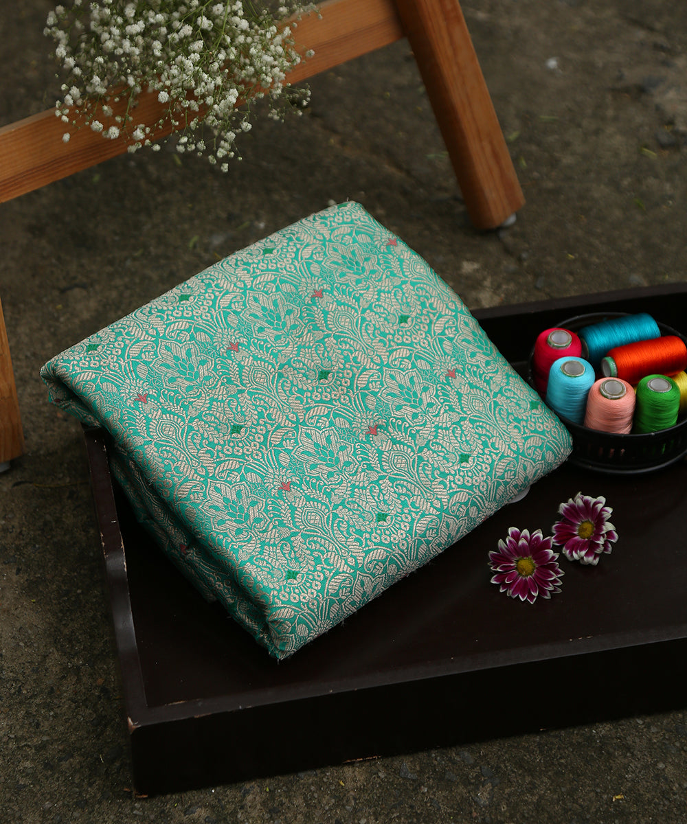 Sea_Green_Handloom_Pure_Katan_Silk_Kimkhab_Banarasi_Fabric_With_Mughal_Motifs_And_Antique_Zari_WeaverStory_01