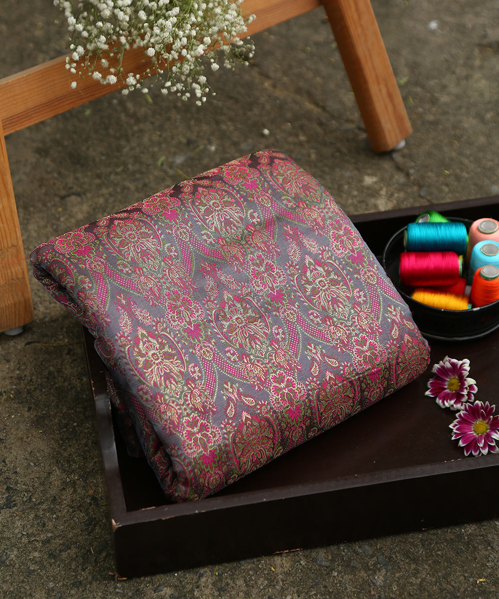 Handloom_Dark_Grey_Pure_Katan_Silk_Kimkhab_Banarasi_Fabric_With_Floral_Resham_Three_Color_Zari_WeaverStory_01
