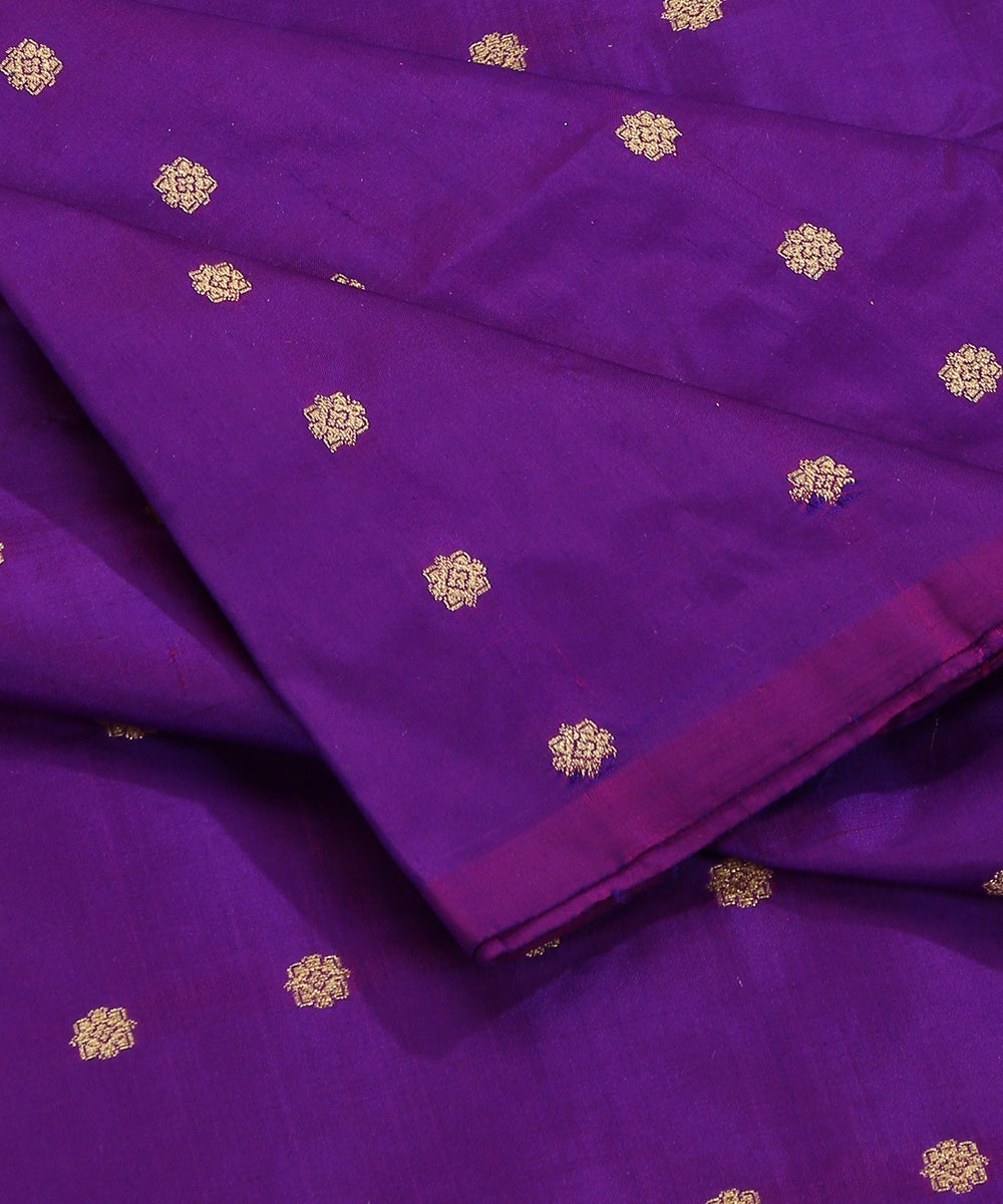 Handloom_Violet_Double_Shade_Pure_Katan_Silk_Banarasi_Fabric_With_Booti_WeaverStory_04
