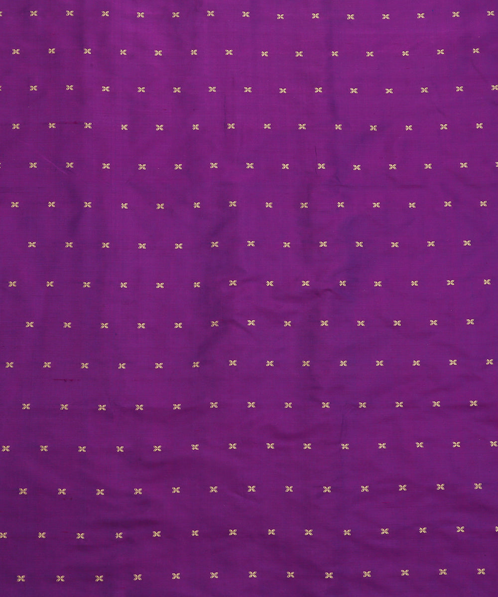 Voilet_Handloom_Double_Shade_Pure_Katan_Silk_Banarasi_Fabric_With_Booti_WeaverStory_03