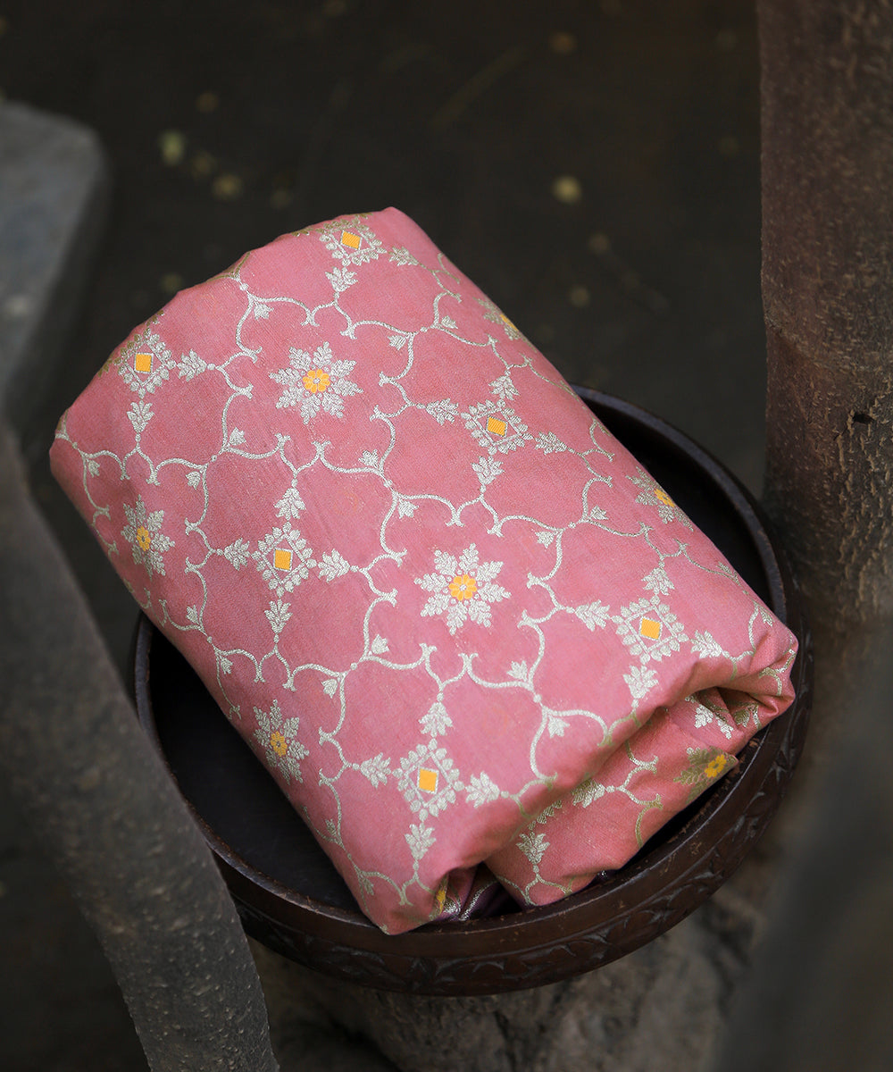 Handloom_Pastel_Peach_Pure_Moonga_Silk_Banarasi_Fabric_With_Cutwork_Jaal_WeaverStory_01