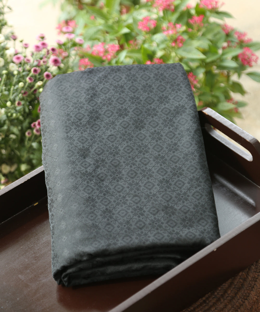 Black_Handloom_Pure_Satin_Silk_Tanchoi_Banarasi_Fabric_With_Diamond_Design_WeaverStory_01
