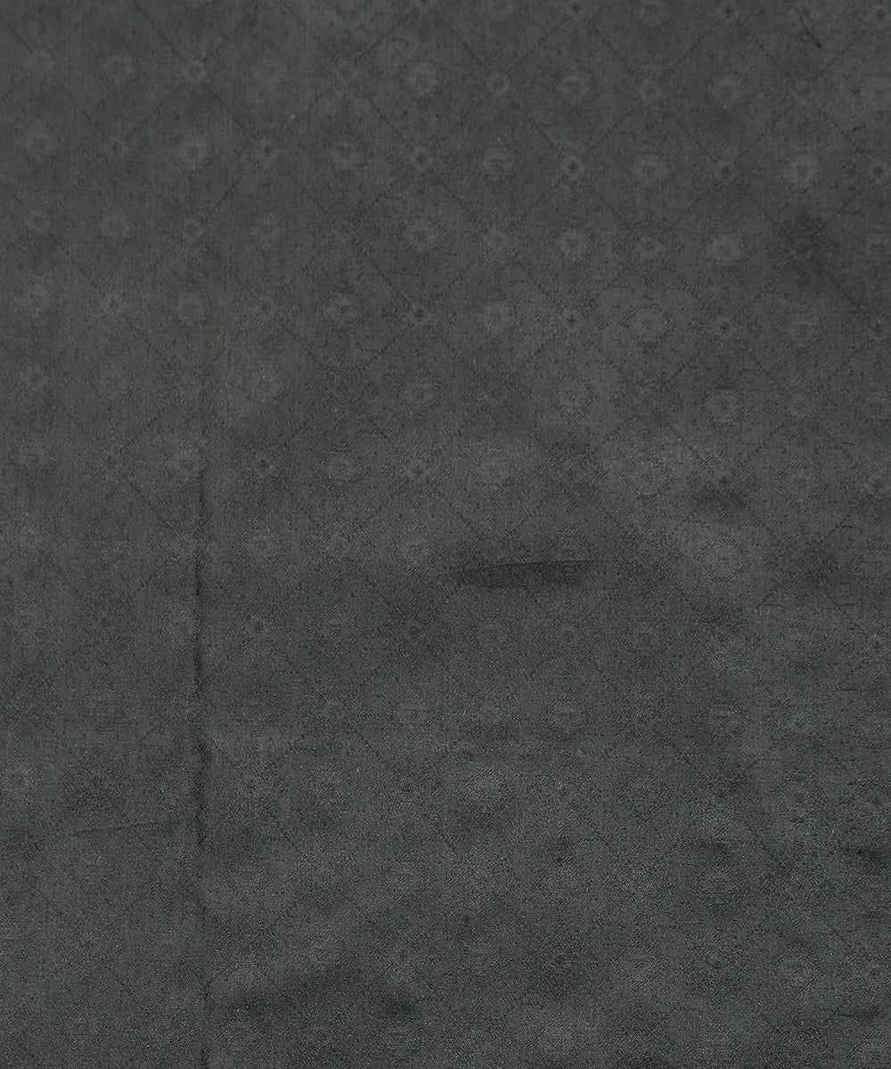 Black_Handloom_Pure_Satin_Silk_Tanchoi_Banarasi_Fabric_With_Diamond_Design_WeaverStory_02