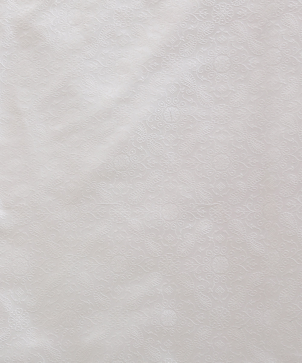 White_Handloom_Pure_Katan_Silk_Banarasi_Fabric_With_Resham_Work_WeaverStory_02