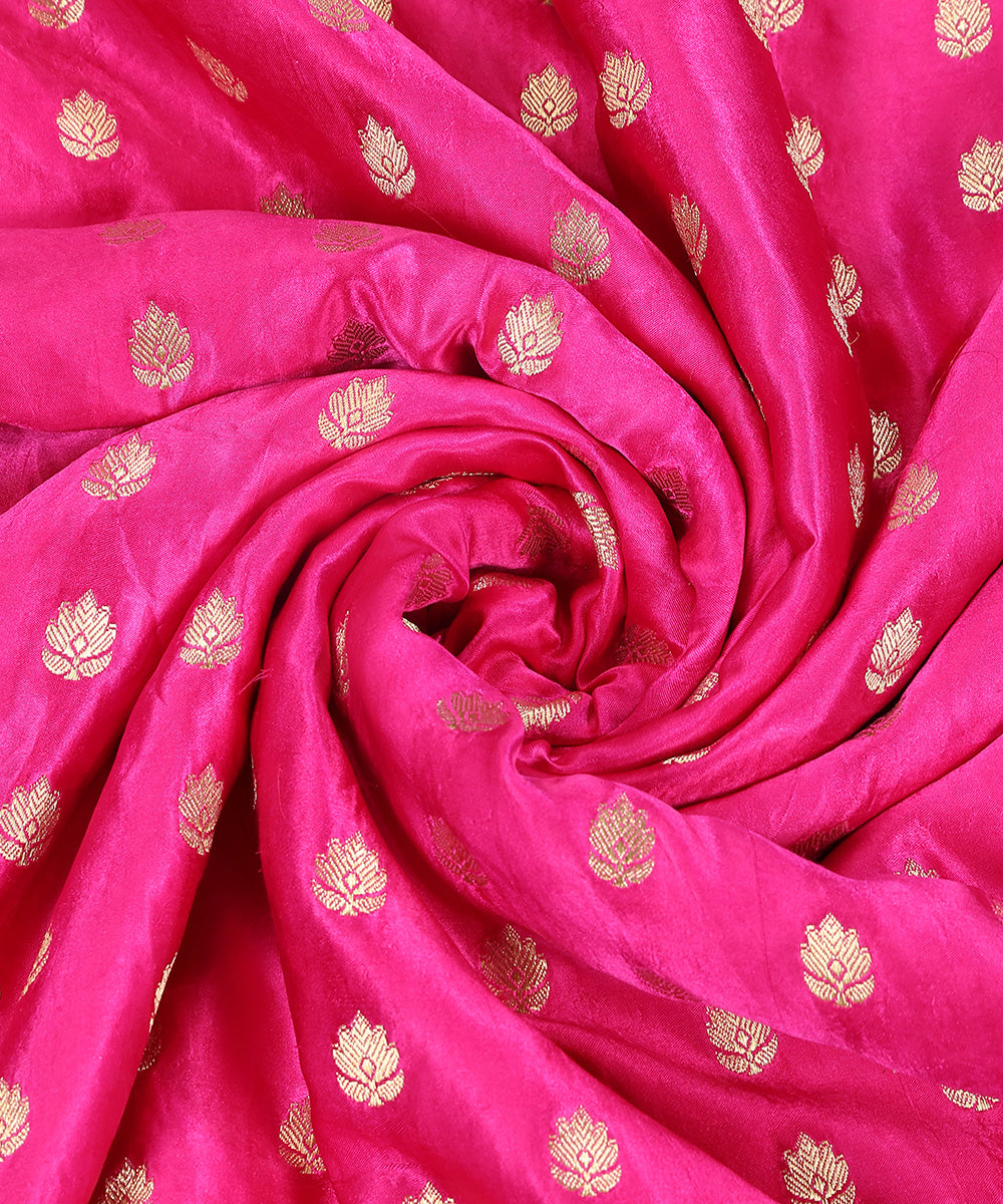 Handloom_Magenta_Pure_Gajji_Silk_Banarasi_Fabric_With_Zari_Booti_WeaverStory_05