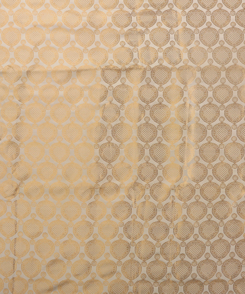 White_Handloom_Pure_Satin_Silk_Brocade_Banarasi_Fabric_With_Mughal_Motifs_WeaverStory_02