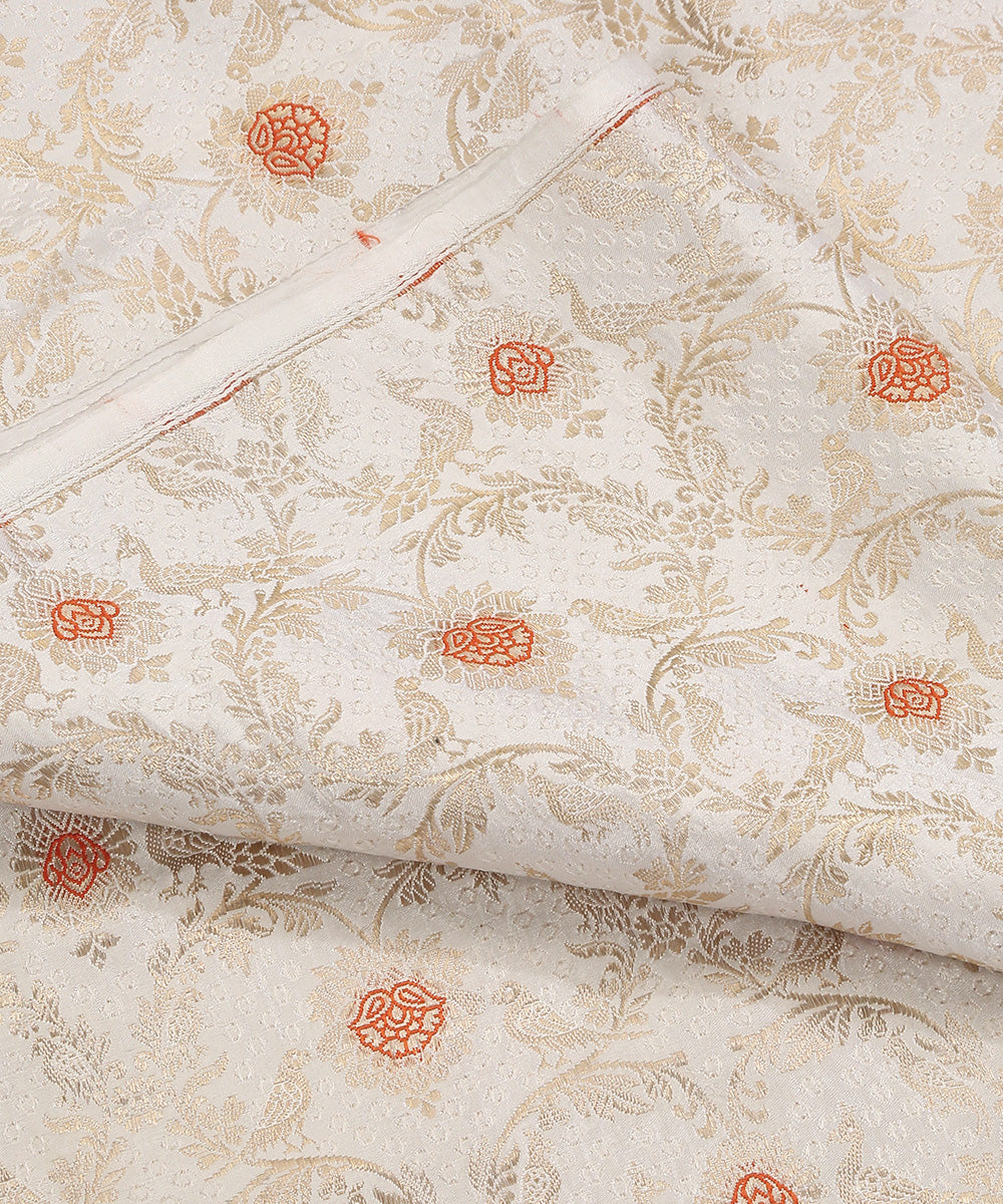 White_Handloom_Gajji_Silk_Dyeable_Banarasi_Fabric_With_Peacocks_WeaverStory_04