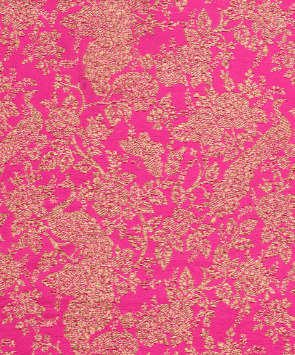 Handloom_Hot_Pink_Pure_Katan_Silk_Morbagh_Banarasi_Fabric_WeaverStory_03