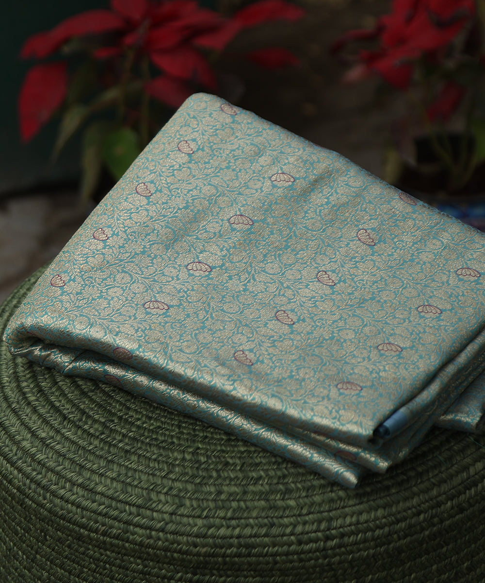 Green_Handloom_Pure_Katan_Silk_Kimkhab_Banarasi_Fabric_With_Wine_Meenakari_In_Flowers_WeaverStory_01