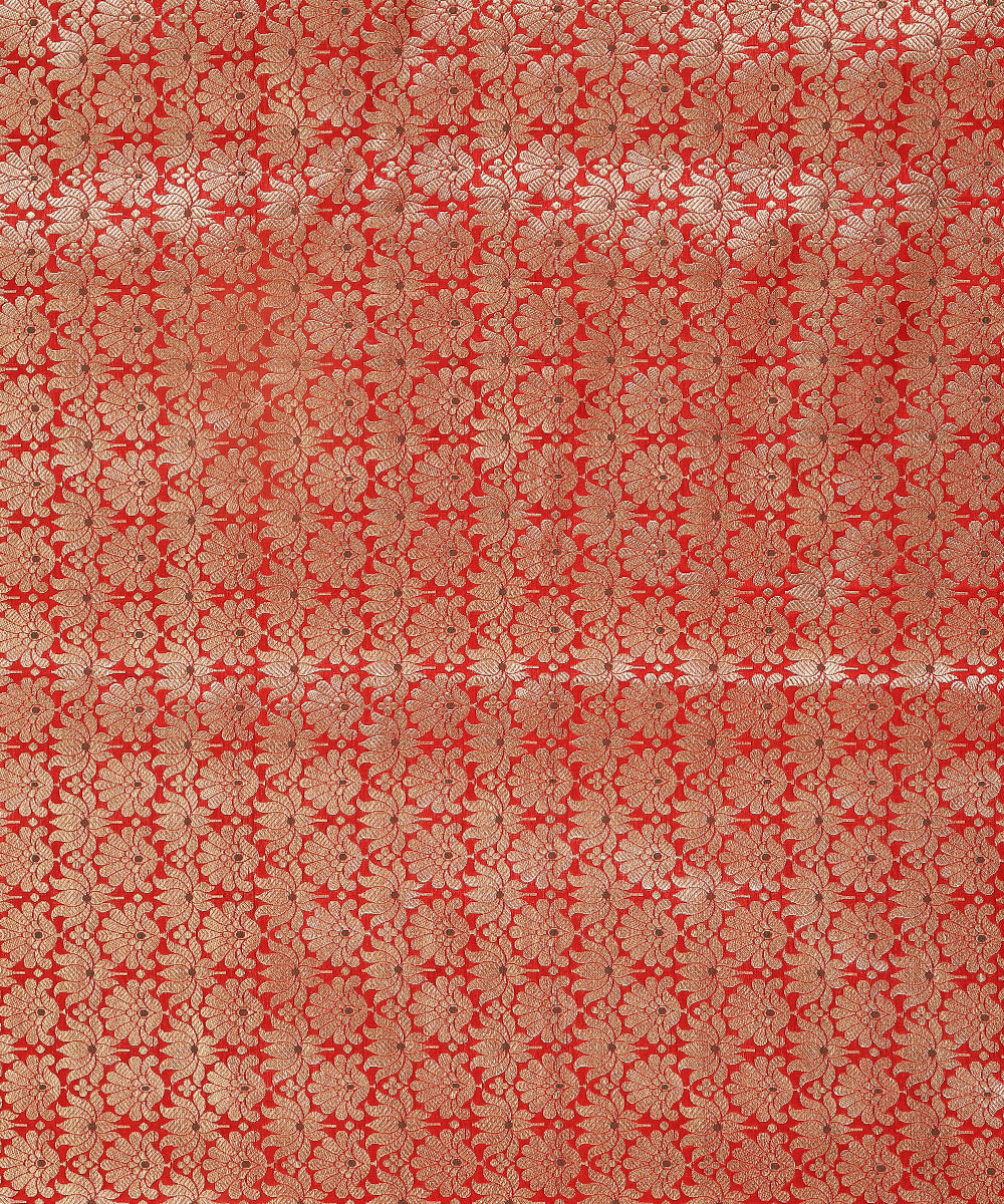Red_Handloom_Pure_Katan_Silk_Kimkhab_Banarasi_Fabric_With_Lotus_Flowers_And_Meenakari_WeaverStory_02