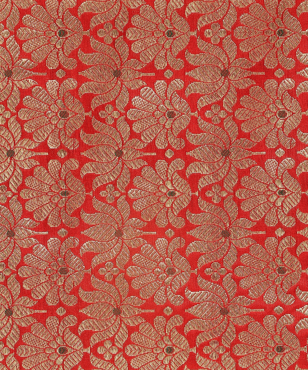Red_Handloom_Pure_Katan_Silk_Kimkhab_Banarasi_Fabric_With_Lotus_Flowers_And_Meenakari_WeaverStory_03