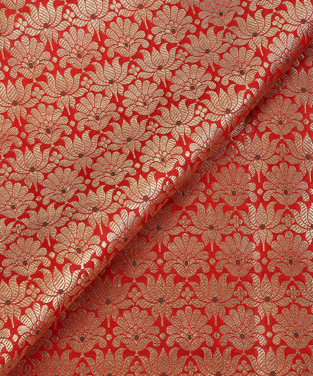 Red_Handloom_Pure_Katan_Silk_Kimkhab_Banarasi_Fabric_With_Lotus_Flowers_And_Meenakari_WeaverStory_04