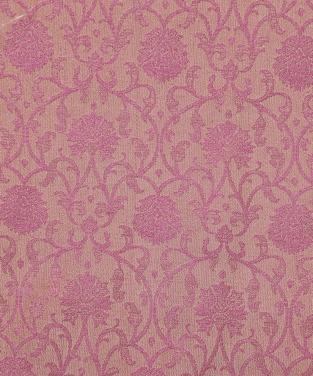 Handloom_Soft_Pink_Pure_Katan_Silk_Tanchoi_Banarasi_Fabric_Floral_Jaal_WeaverStory_03