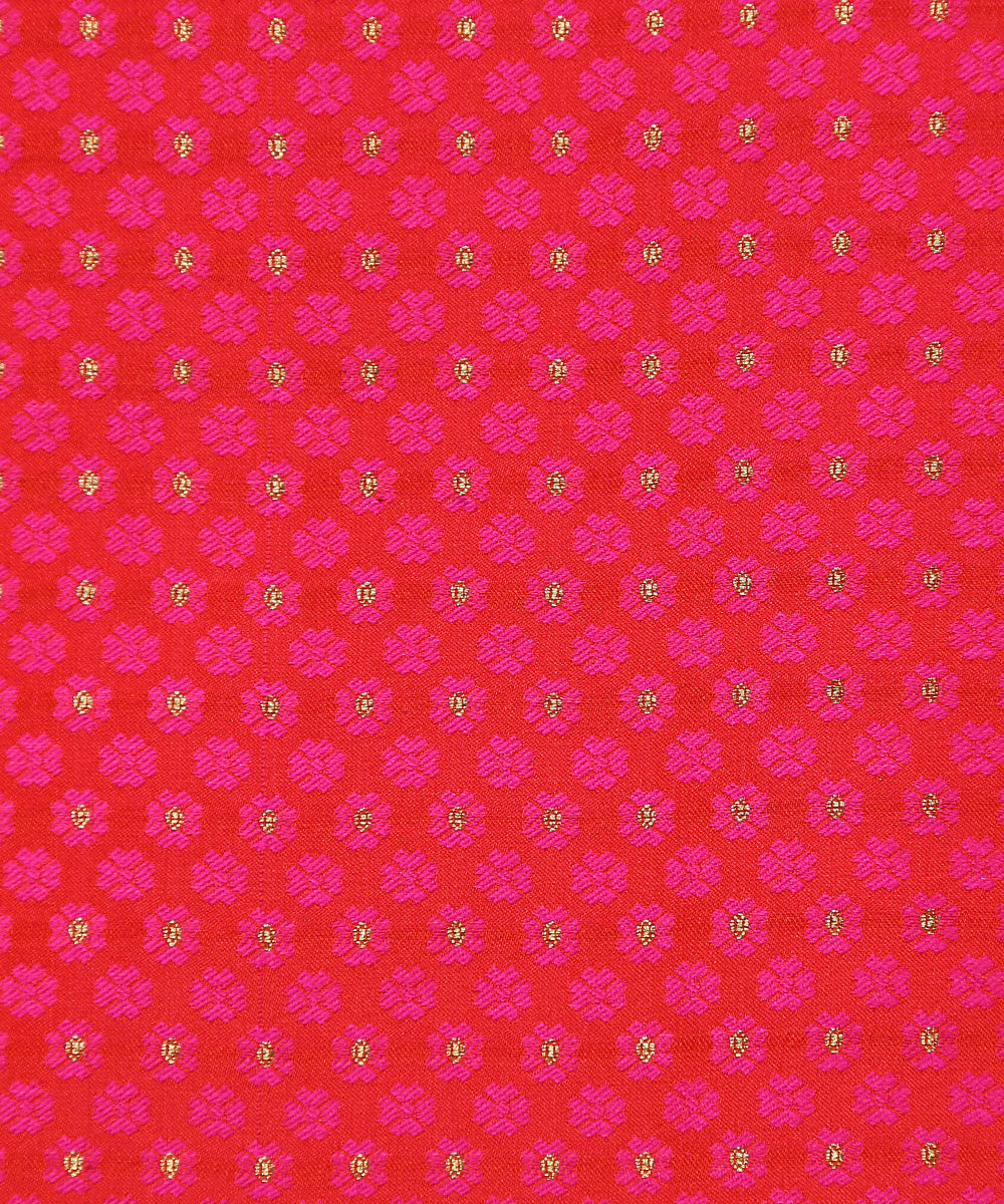 Rani_Pink_Handloom_Tanchoi_Banarasi_Fabric_With_Zari_Booti_WeaverStory_02