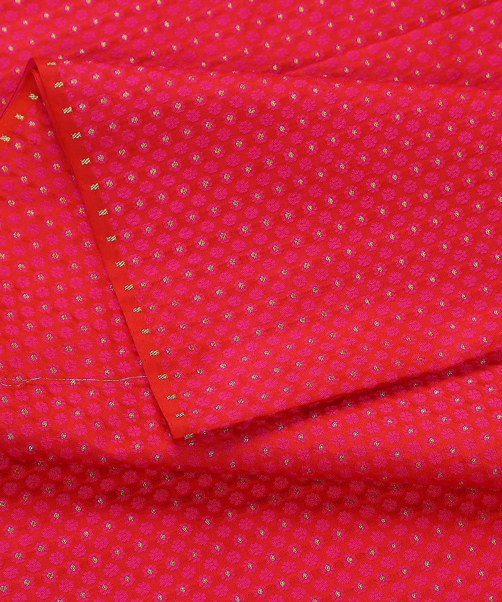 Rani_Pink_Handloom_Tanchoi_Banarasi_Fabric_With_Zari_Booti_WeaverStory_04