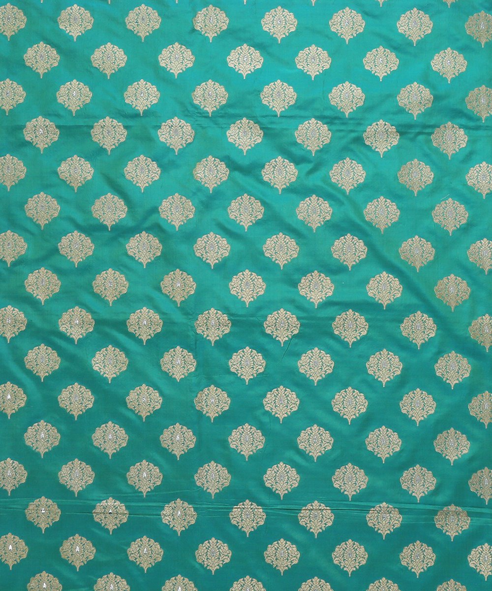 Green_Handloom_Pure_Katan_Silk_Cutwork_Booti_Banarasi_Fabric_WeaverStory_02